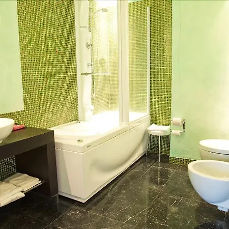 Hotel Cavour By Lvg Collection Novara