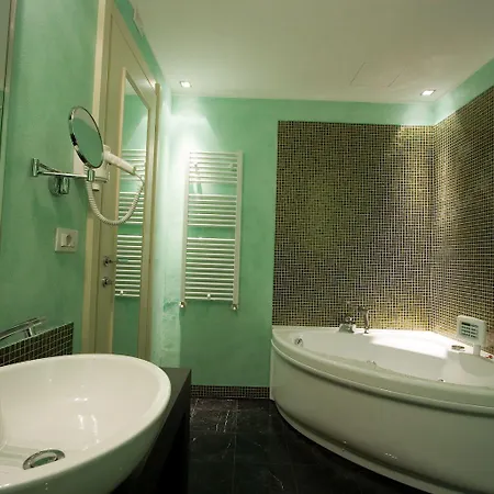 Hotel Lvg Collection - Cavour 4*