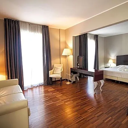 Lvg Collection - Cavour 4* Novara