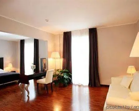 Lvg Collection - Cavour Hotel