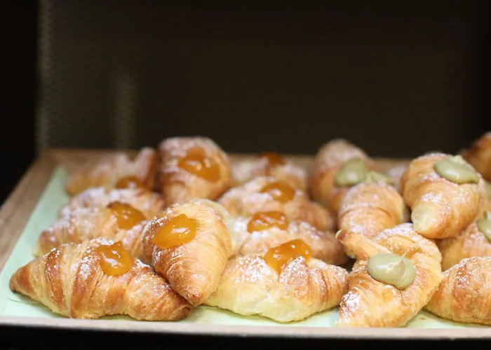 Lvg Collection - Cavour Otel Novara