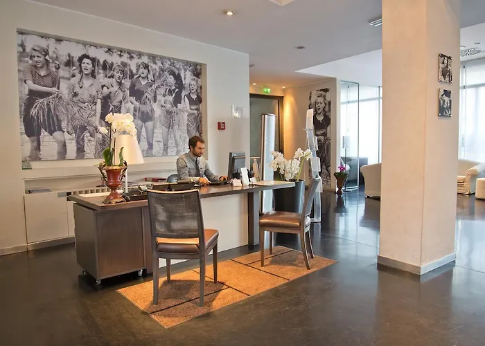 Lvg Collection - Cavour Otel