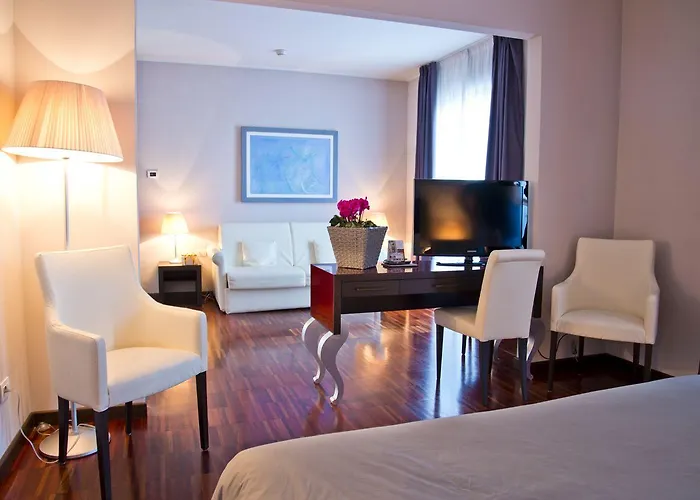 Lvg Collection - Cavour Otel