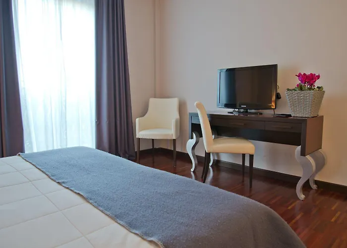 Lvg Collection - Cavour Otel