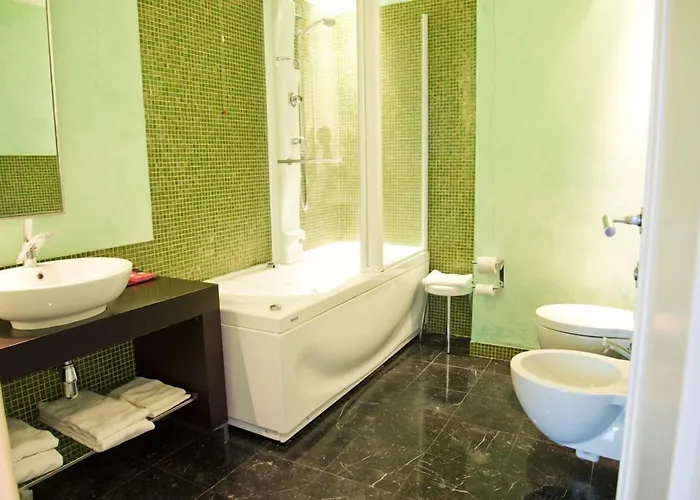 Lvg Collection - Cavour Otel