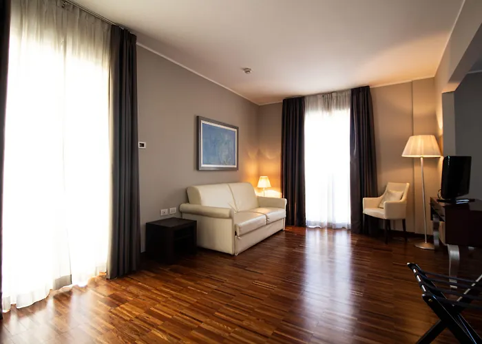 Otel Lvg Collection - Cavour Novara
