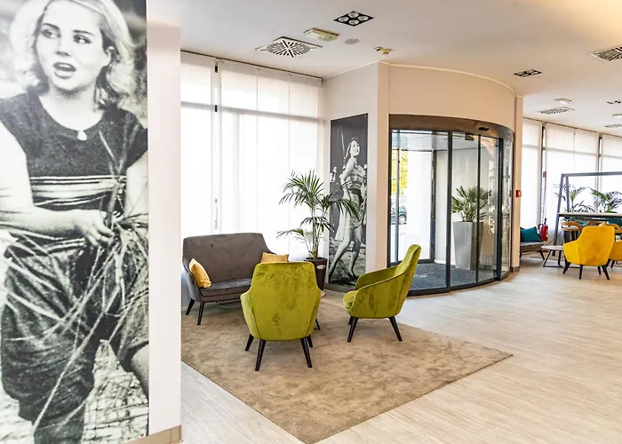 Lvg Collection - Cavour Otel